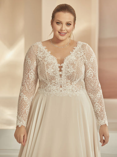 *Billig Brudklänning Bianco Evento  Famosa  plus size (ej onlineköp )